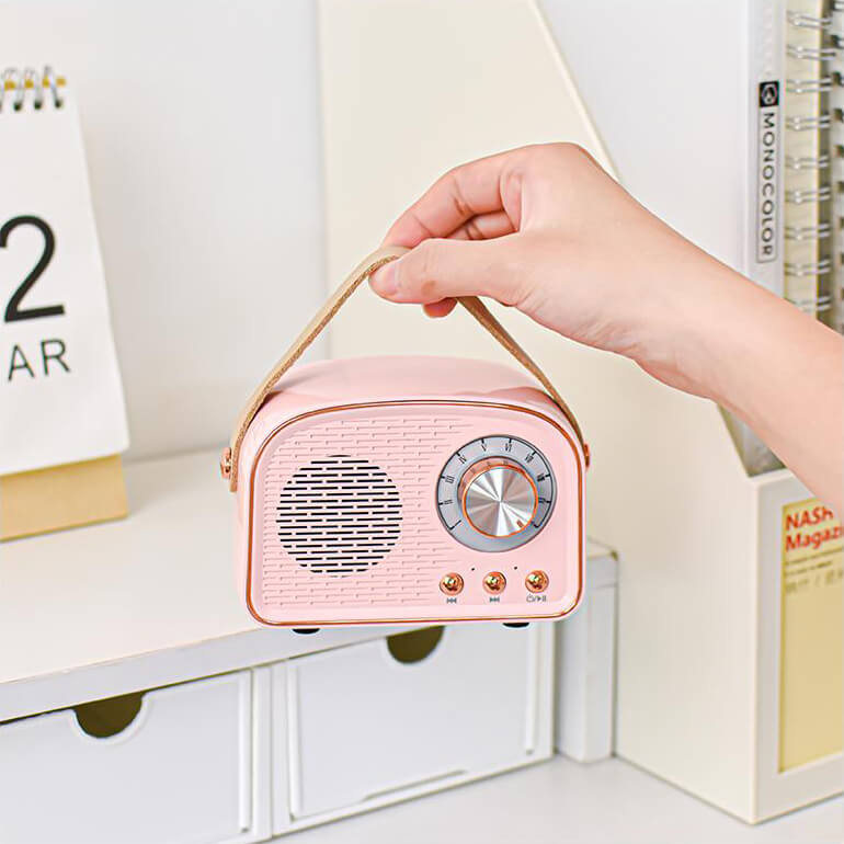 Retro Bluetooth Speaker | Vintage Radio Design with Handle